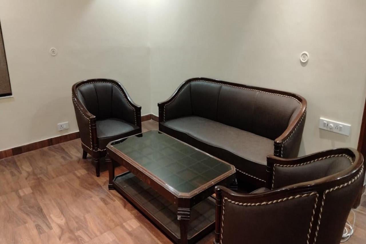 גורקפור Hotel Park Regency מראה חיצוני תמונה