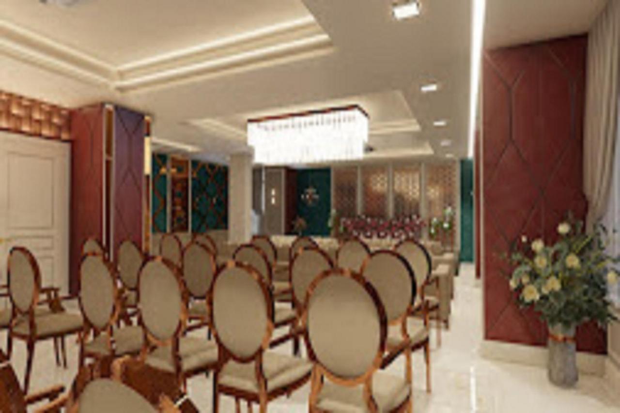 גורקפור Hotel Park Regency מראה חיצוני תמונה