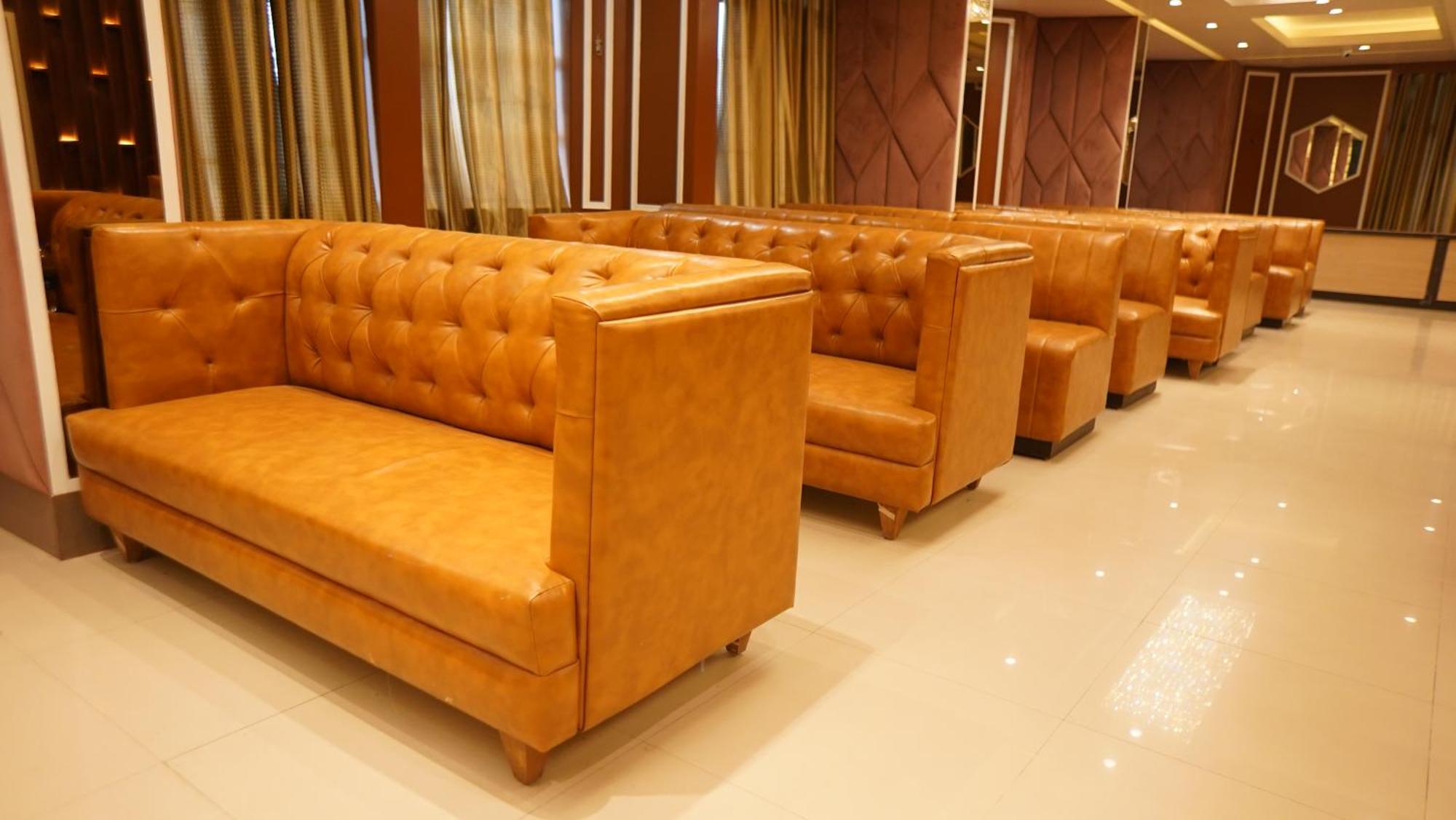 גורקפור Hotel Park Regency מראה חיצוני תמונה